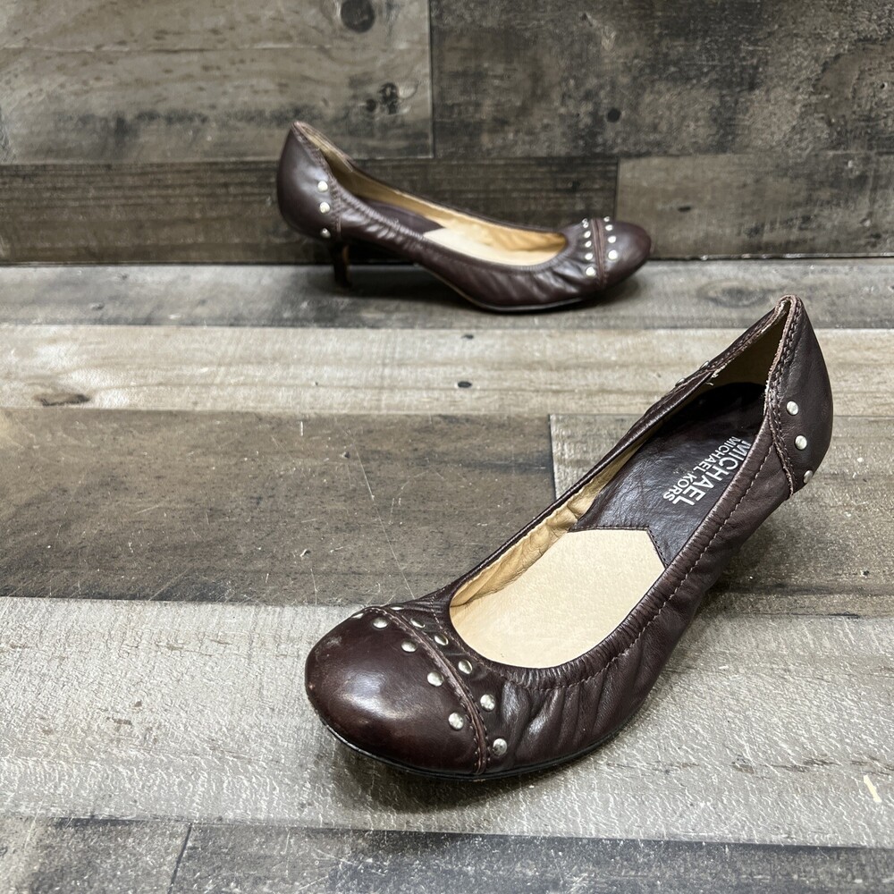 MICHAEL Michael kors Womens Brown Leather Classic Pumps Studs size 6 M